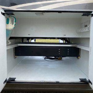 60271523a3a7c951663b5bee