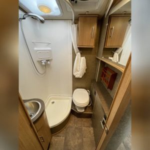 6233a8343fa8a671ee24e9f3