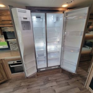 63476f5799ef53726d623b85