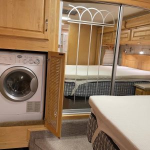 635589e2c933c8735e7aefdb