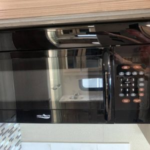 638fa10bc98d676ab06c7b0d