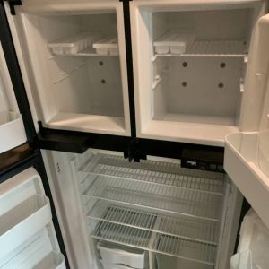 638fa10e22747327f803f3d1