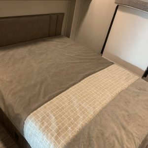 638fa11b1cc1c131ba4a4215 (1)