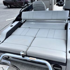 8359476_20220819043459705_1_XLARGE