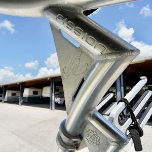 8459038_20220822173333182_1_XLARGE