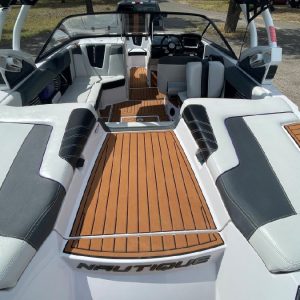 8581677_20221102113846078_1_XLARGE