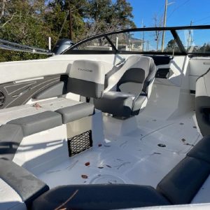 8622672_20221211125333857_1_XLARGE