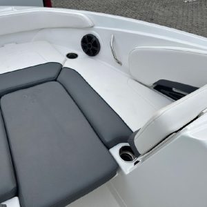 8622672_20221220175121101_1_XLARGE