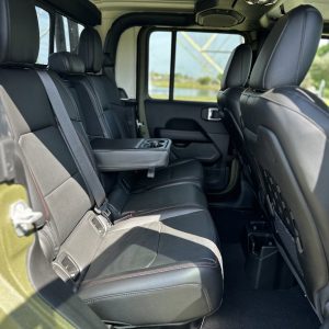 fe3c4c3bbe364bbd88498b3575d1de38